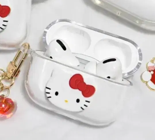 Sealed Hello Kitty AirPods Pro/Pro 2 cases for sale!