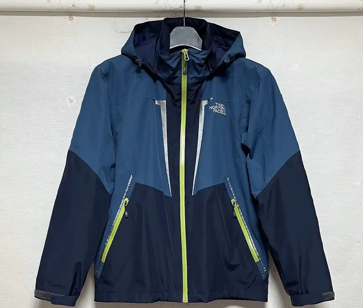 (Genuine/Lowest Price)The North Face Windstopper Jacket High Quality Windstopper/Same Day Shipping!!!