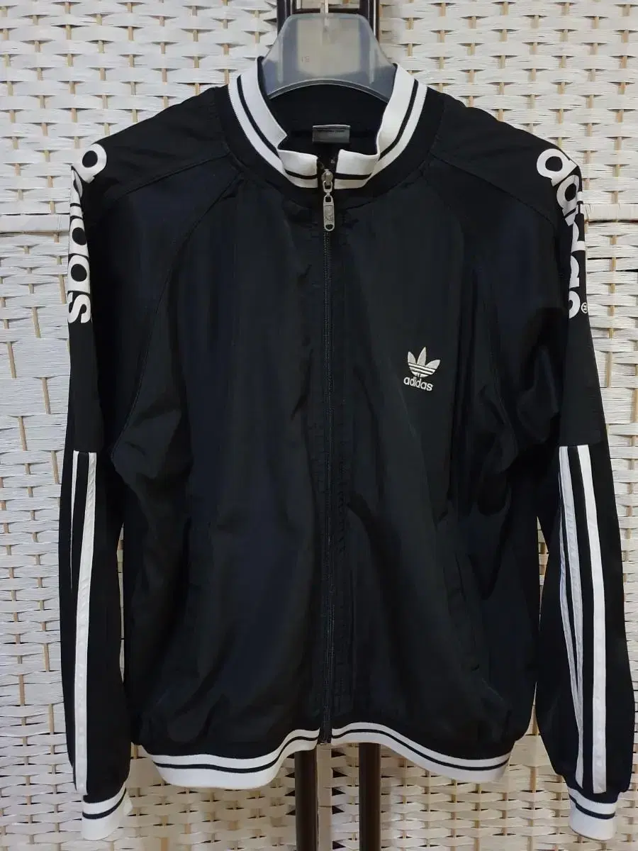 (0783) ADIDAS Adidas Old School Jersey L (scratch photo)