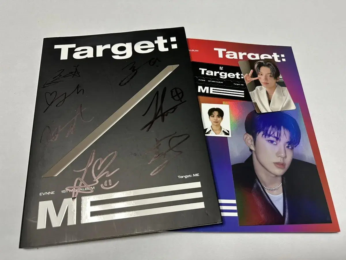 Evnne [ Target ME ] Non-Sale Signed Album