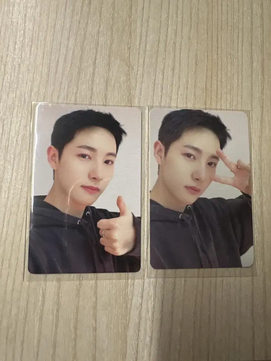 NCT Universe yizhiyu renjun photocard I'm transferring