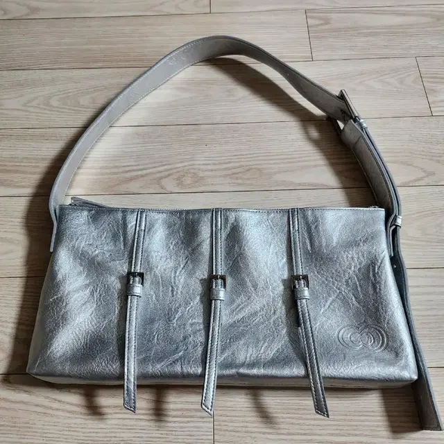 콜로신스 Raspail Square Bag Silver 팜 반택포