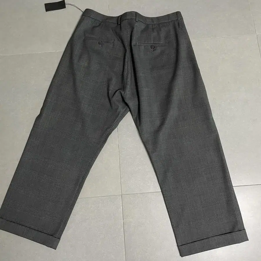 R13 crossover trousers