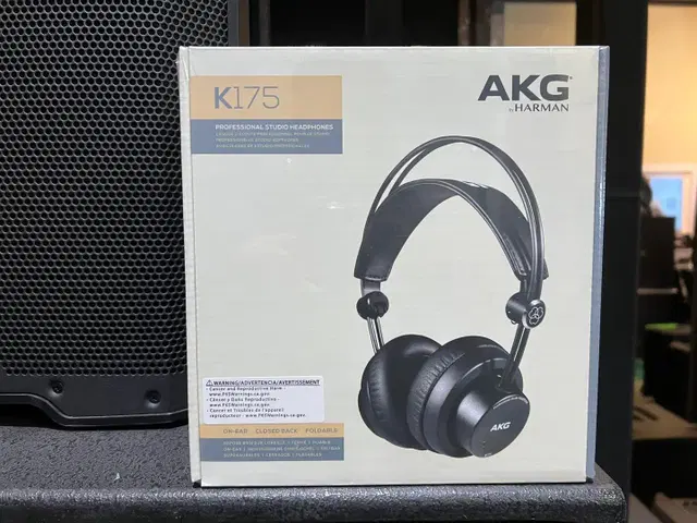 AKG K175 미개봉 정품 헤드폰 판매합니다