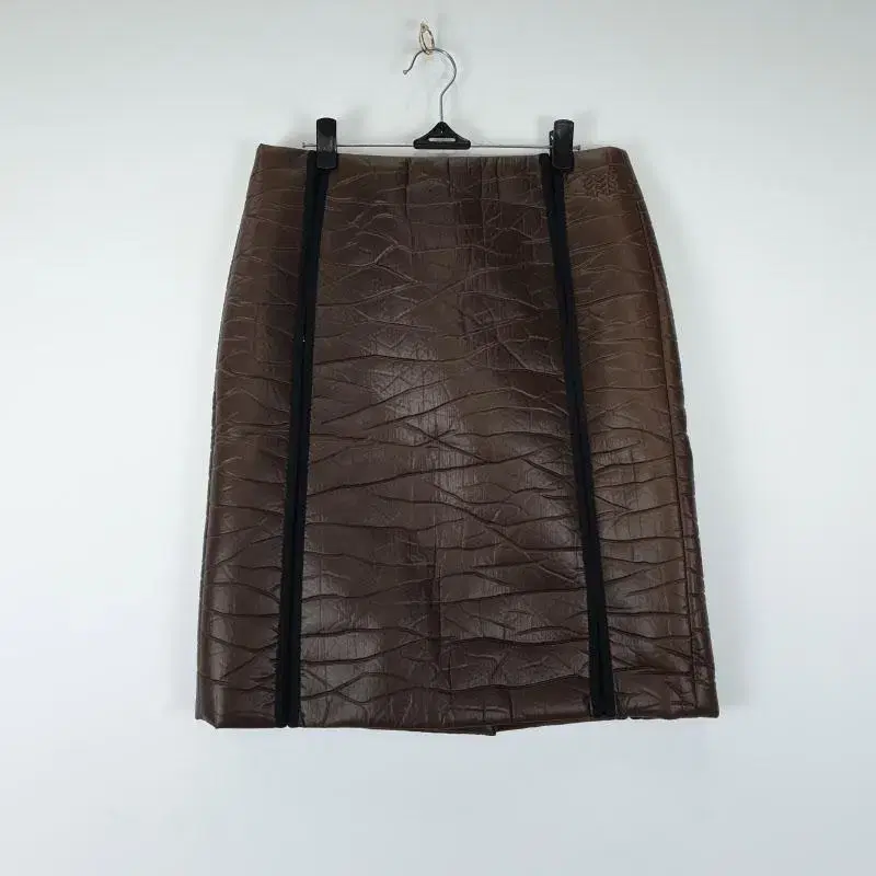 S4174 KOLON Women's 29" Leather Midi Skirt/Dirk