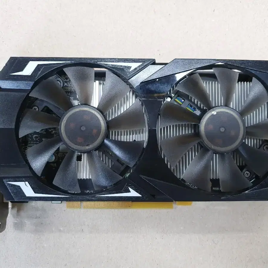 라데온 RX460 2GB 무전원 팝니다