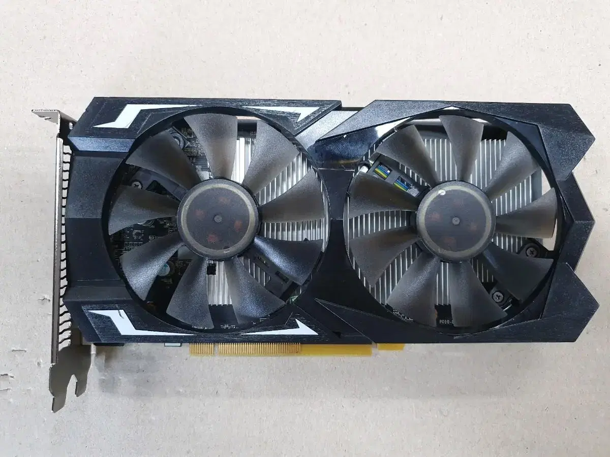 라데온 RX460 2GB 무전원 팝니다