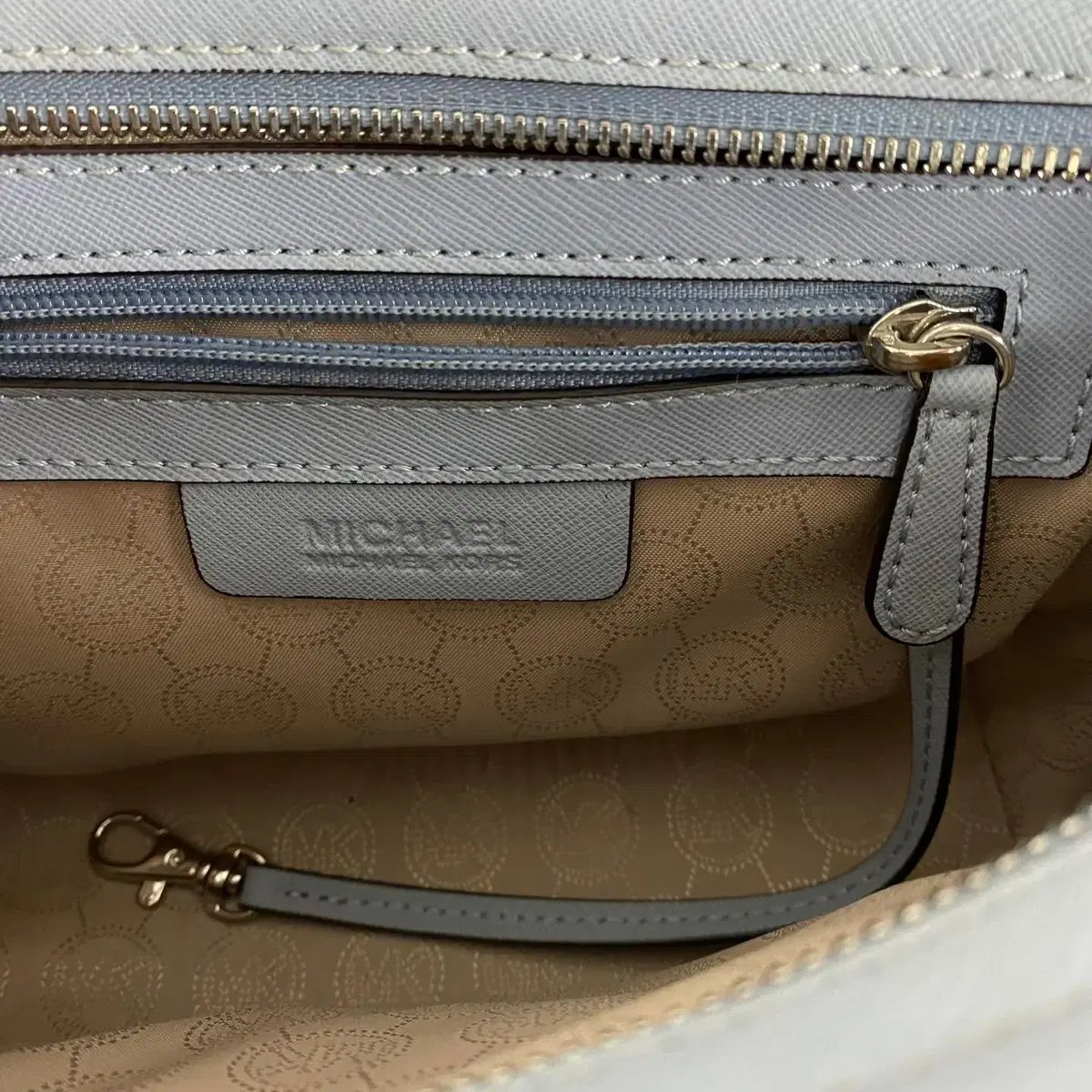 빈티지 MICHAEL KORS 스틸 로고 레더 숄더백