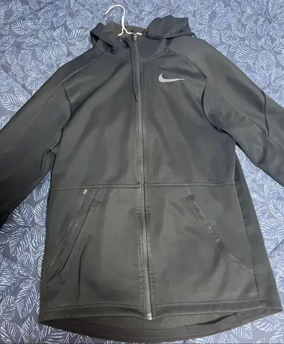 Nike Hoodie Zip Up