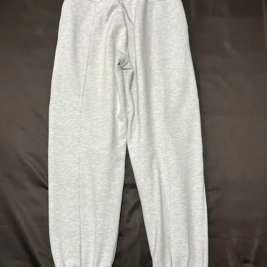 LLUD 러드 Section Jogger Pants Light Grey