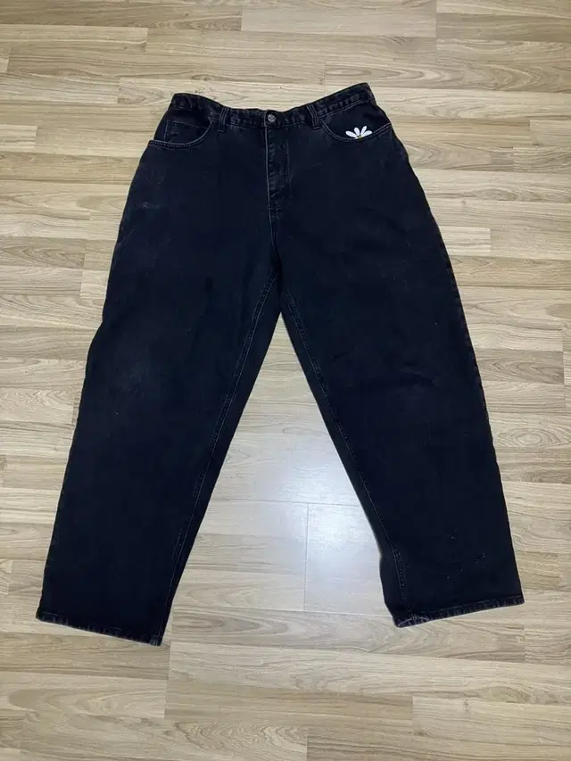 Smart Daisy Baggy Jeans (Black) XL