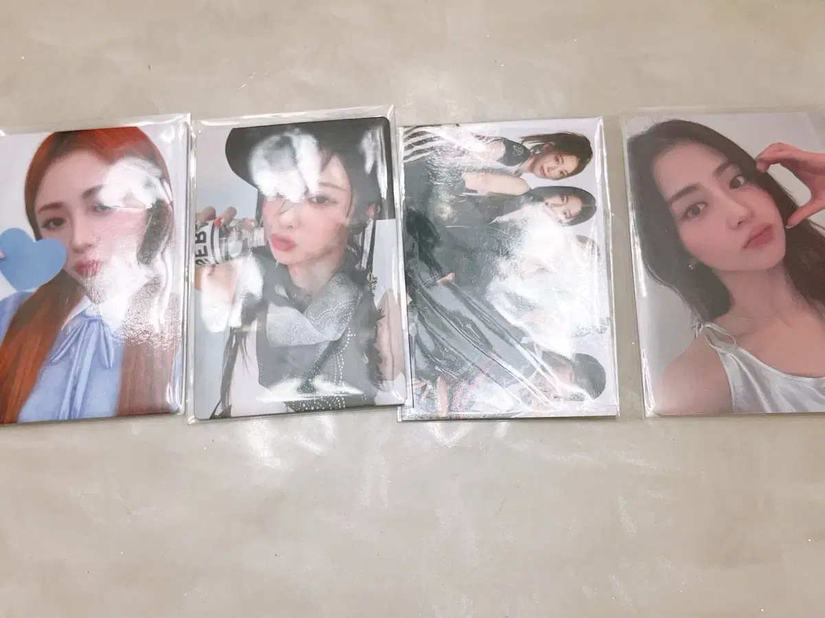 le sserafim huh yunjin photocard in bulk