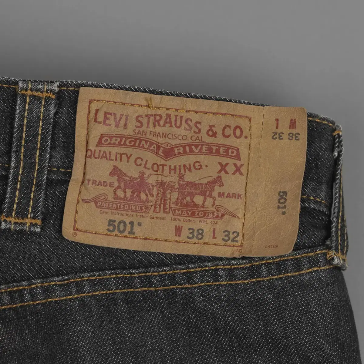 Levi's 리바이스 501 흑청 데님 팬츠 38x32 / 4B84