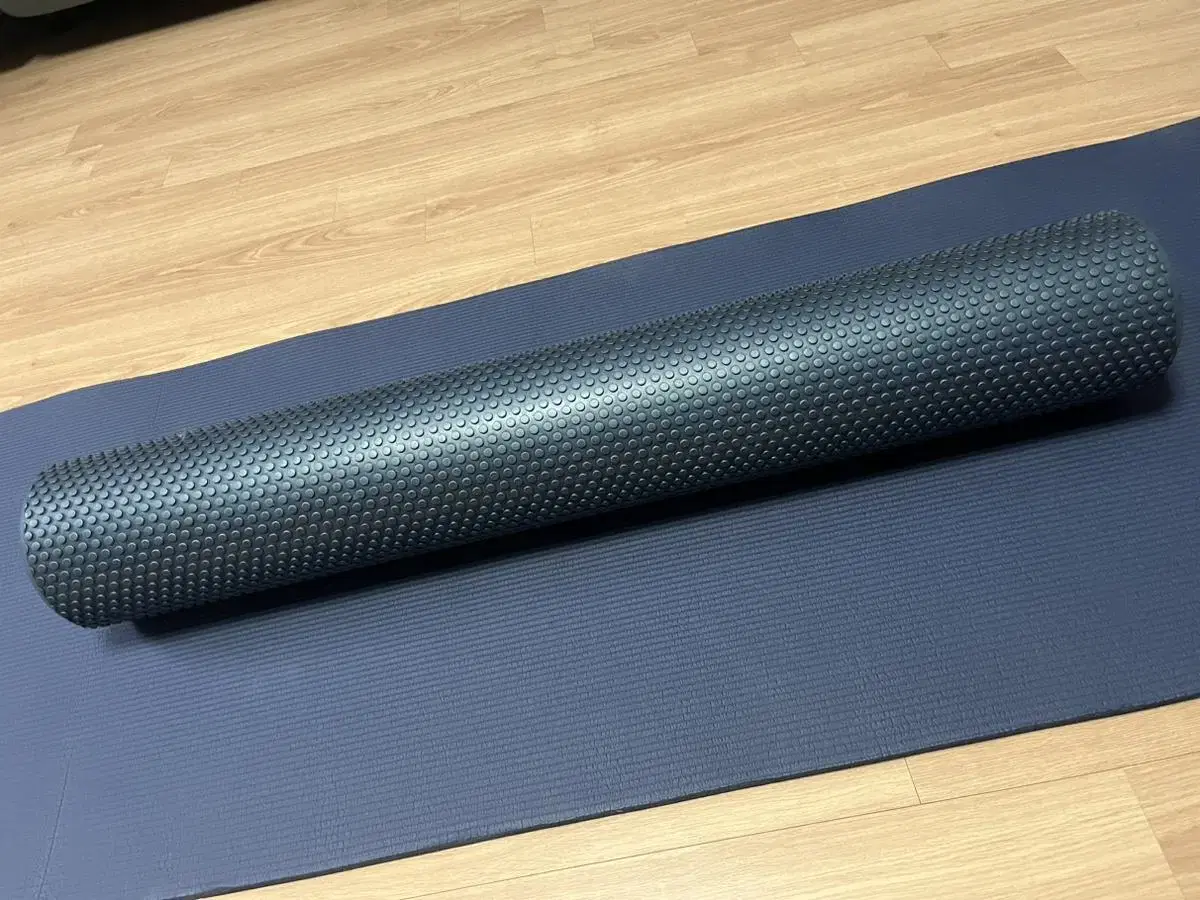 Yoga mat + foam roller