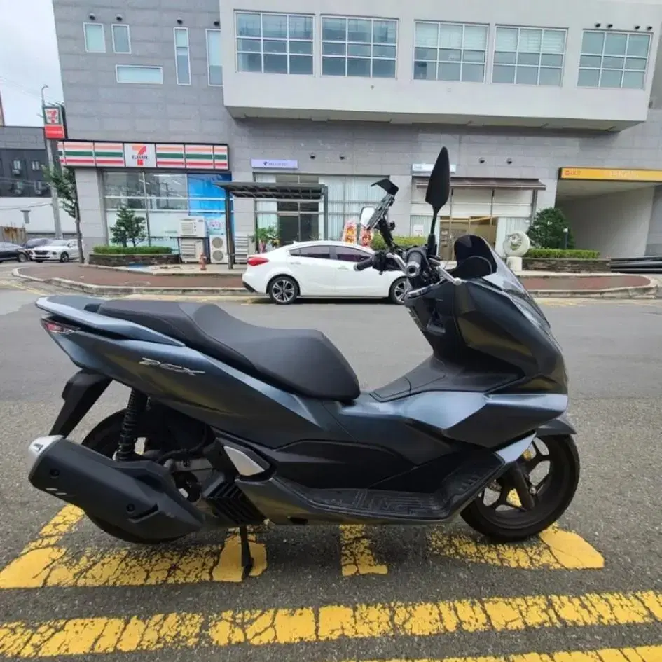 pcx125 23년식 새차급