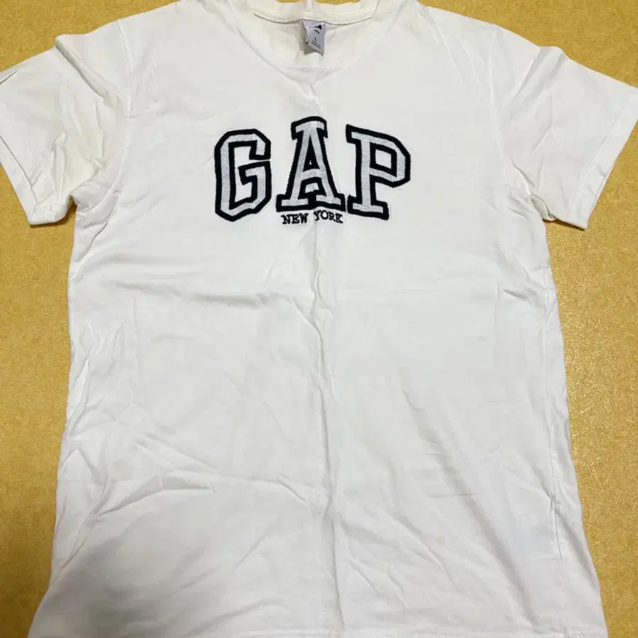 [L] 여성 gap 갭 정품 반팔티 흰색