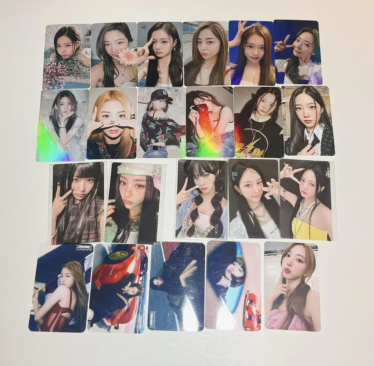 le sserafim e.ji weverse photocard sells