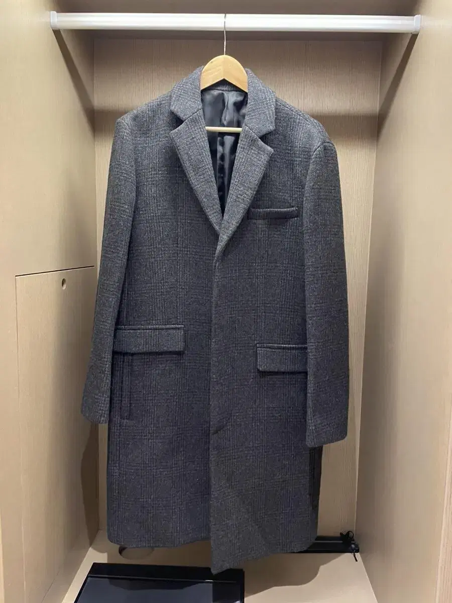 Men's checked coat size 100