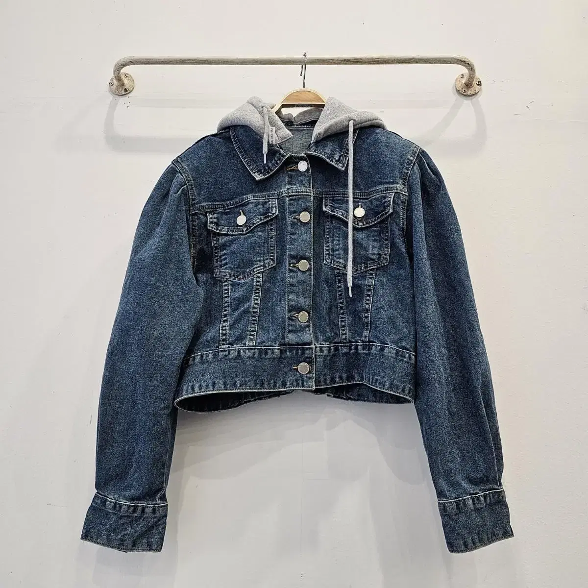 Women's Hooded Jeans Jacket (new on sale)