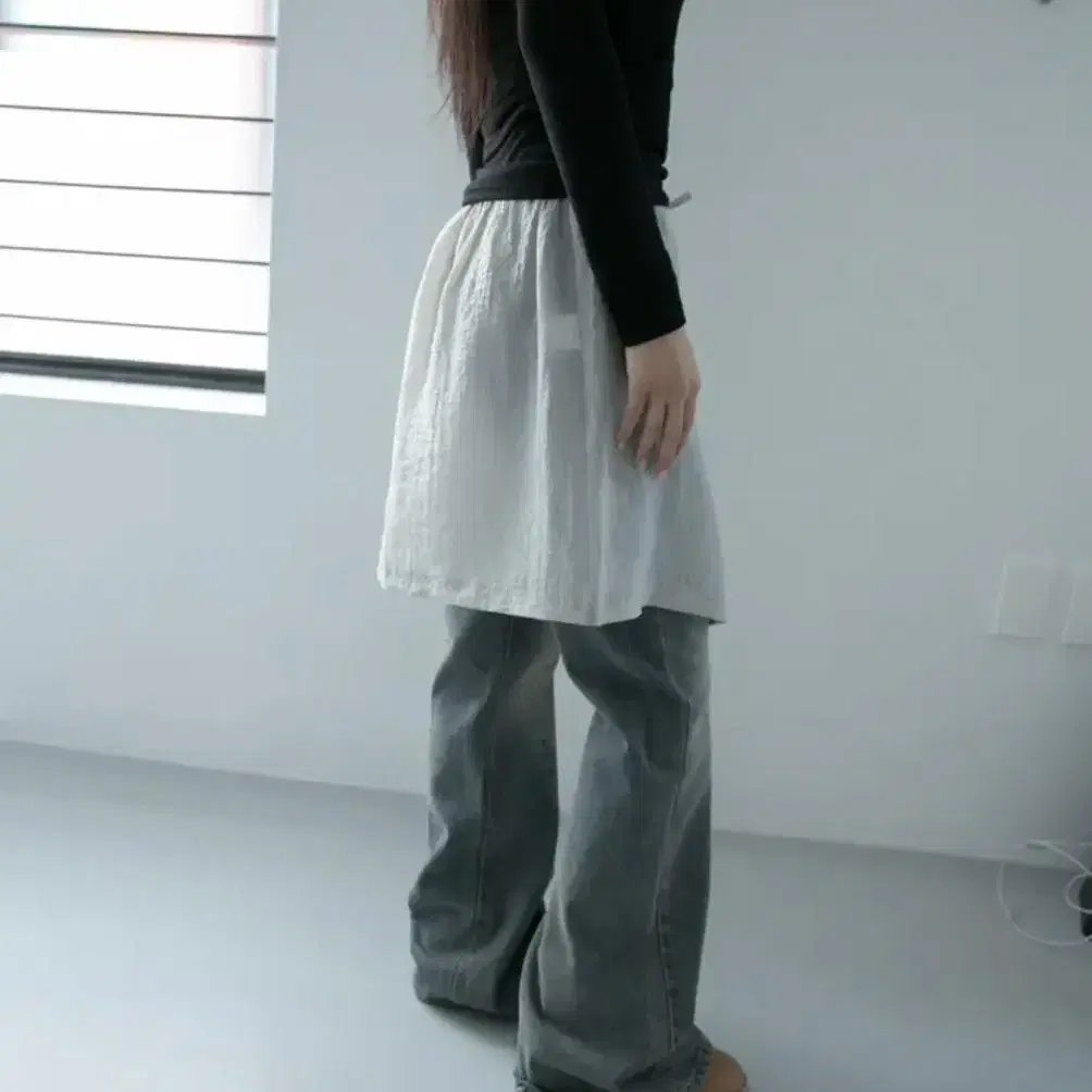 오무수히 salt layered button skirt