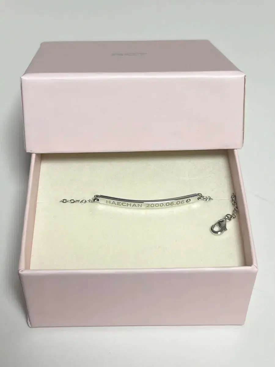 Haechan birthday bracelet wts