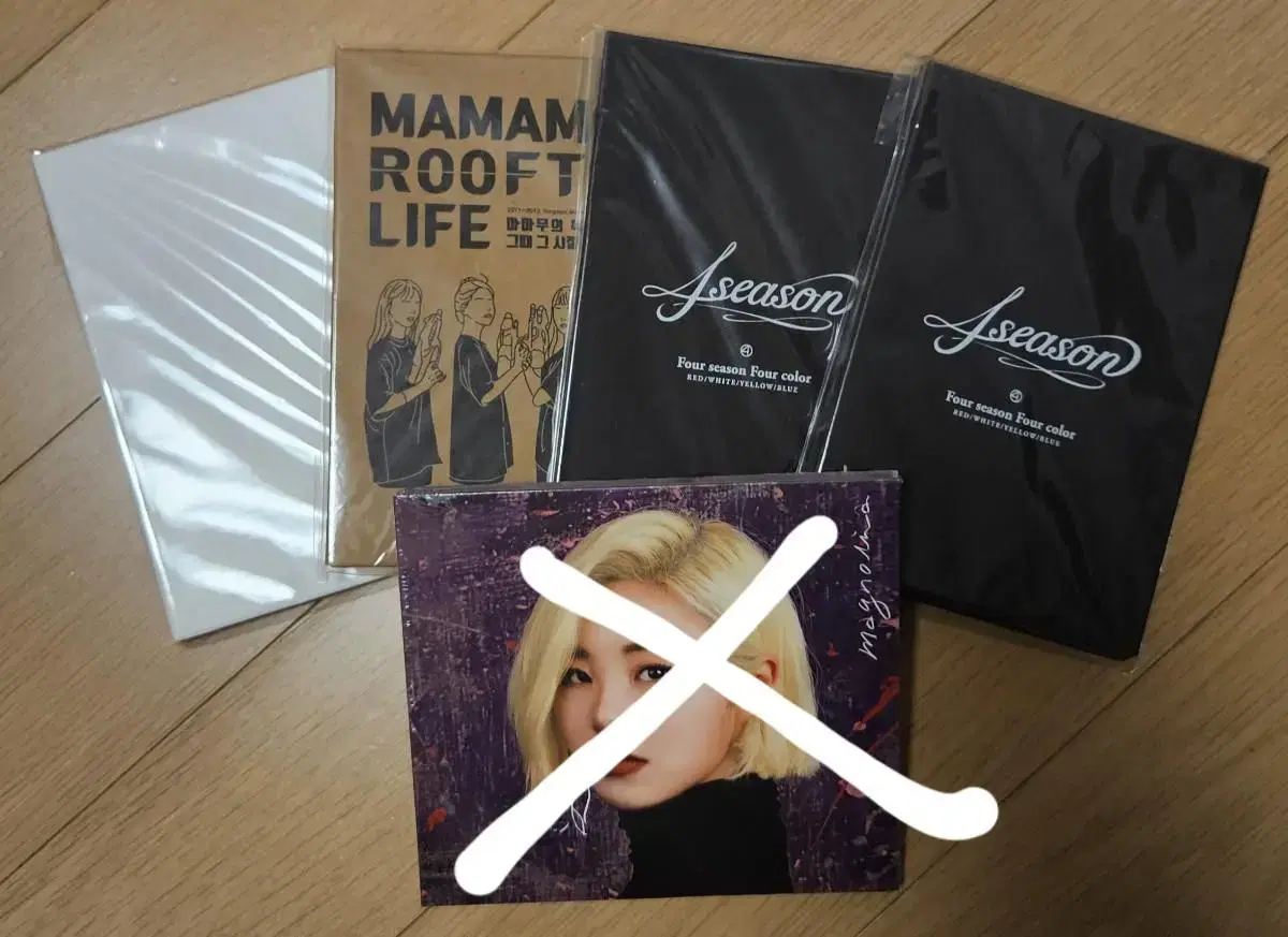 MAMAMOO Concert Merchandise