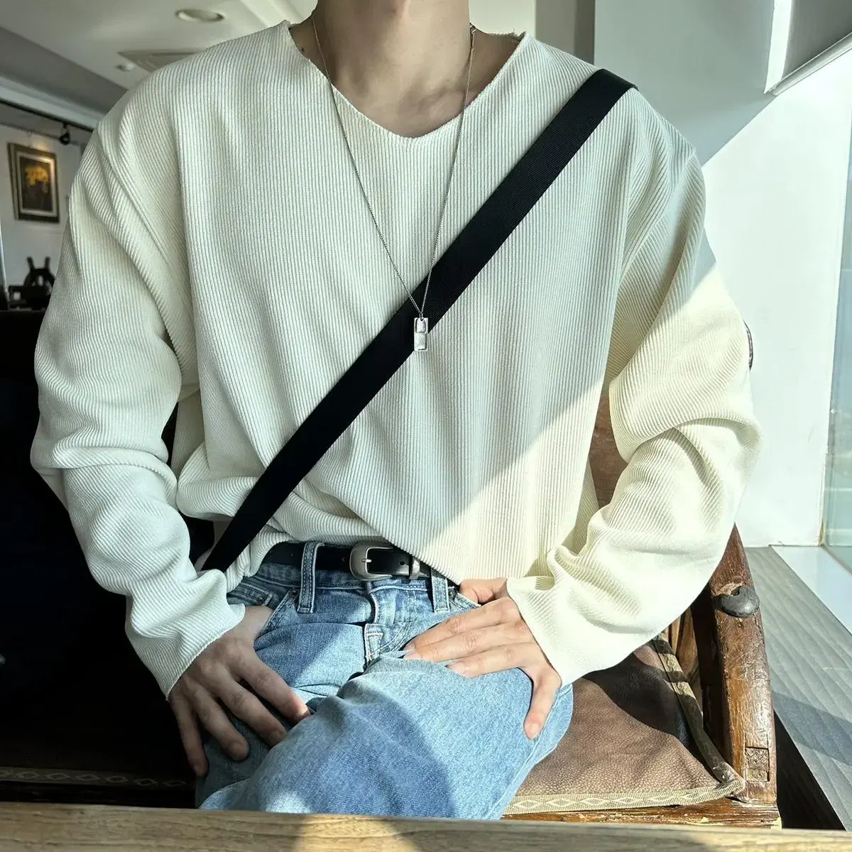 [Unisex]  Soft v neck cutting knit (4col