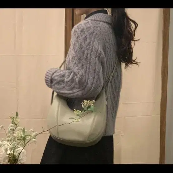 폴뉴아 Oval Bag Sage - Vintage 정가 34만원