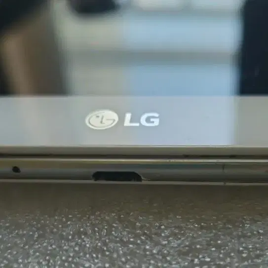 LG 스타일러스2 스마트폰 팝니다.