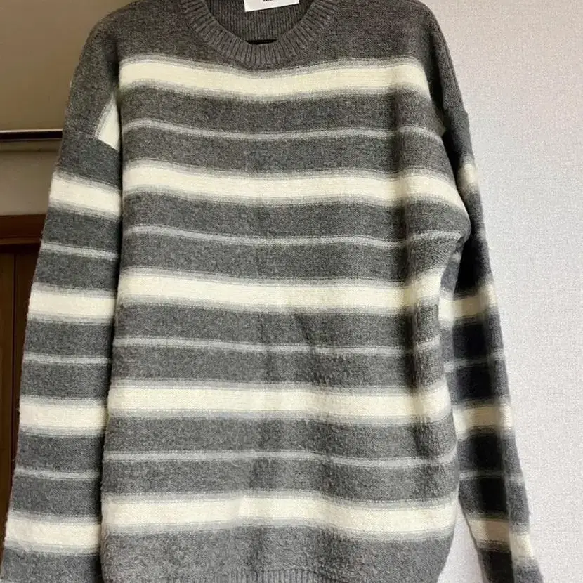 알렌느 GREYCREAM blushed mohair stripe knit