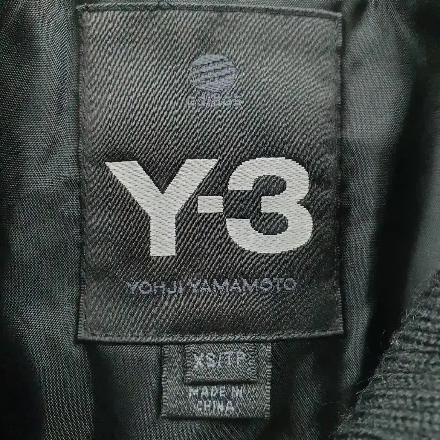 요지야마모토 Y3 패딩(블랙) XS