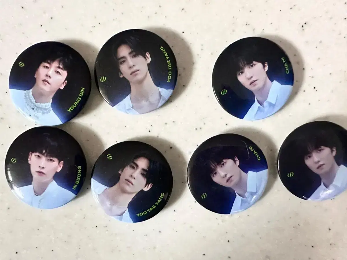 SF9 fan con Gacha Badge