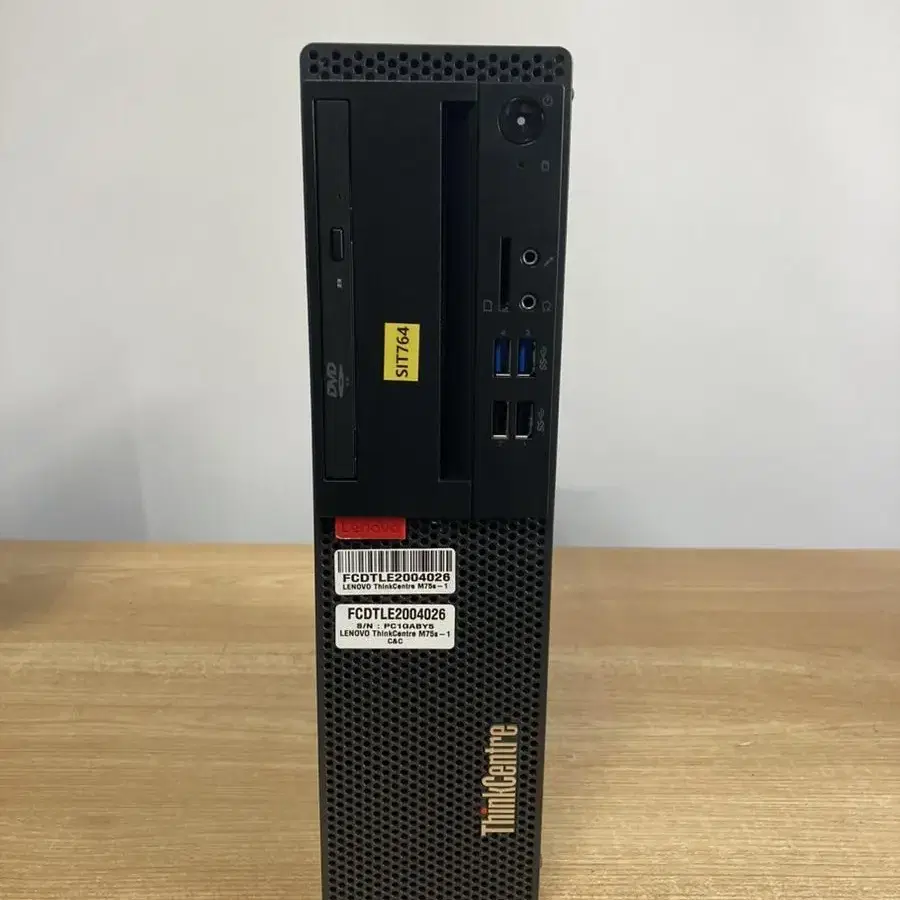 ThinkCentre M75s. 슬림 데스크탑