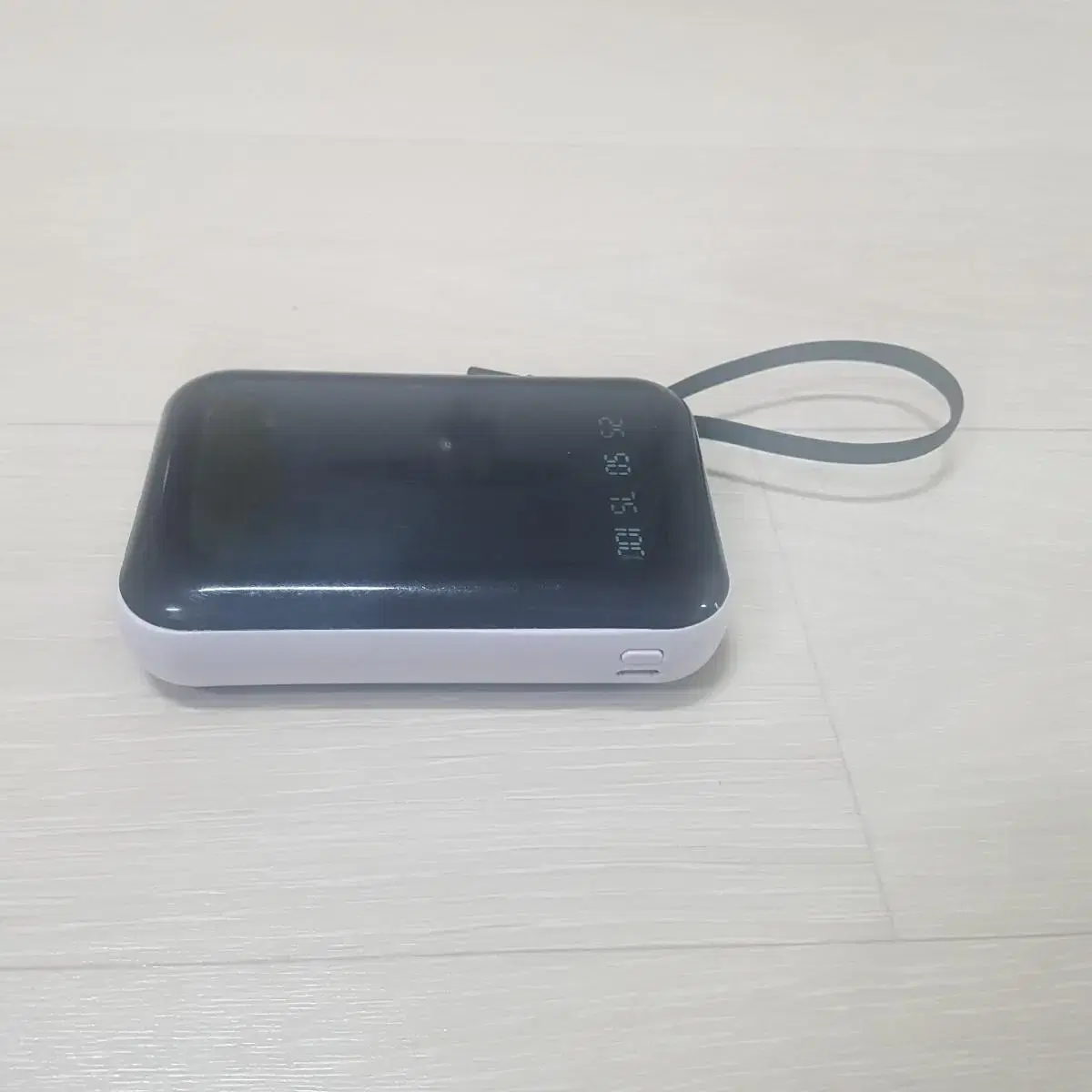 보조배터리 4in1 10,000mah(5핀, C타입, 8핀, USB겸용)