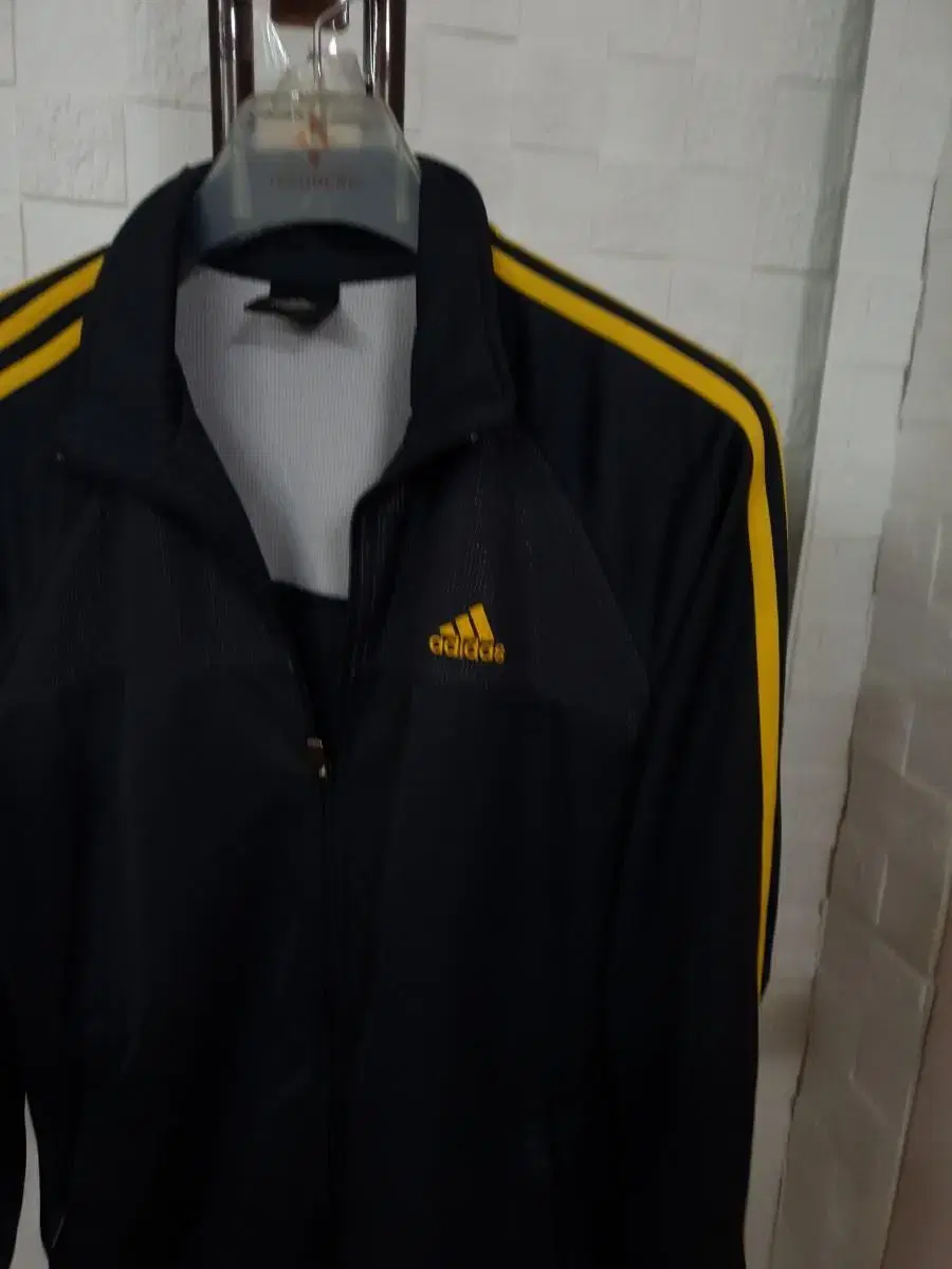 adidas 3-Wire Knit Suit F14 110