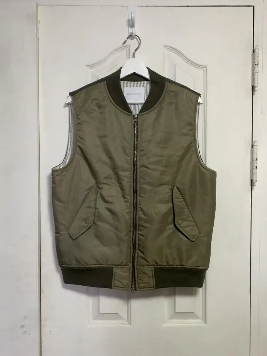 Ripstop padded vest best jumper khaki color