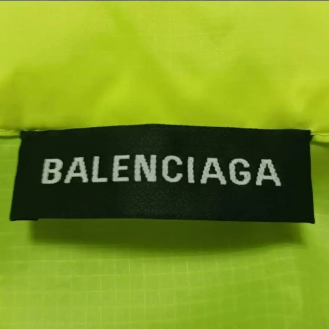 발렌시아가 Balenciaga 페인트 커스텀 바람막이