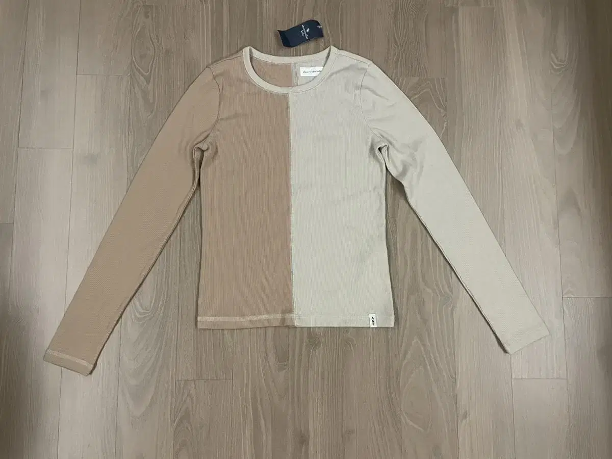Abercrombie Kids 11/12 Long Sleeve Colorblocked Tee