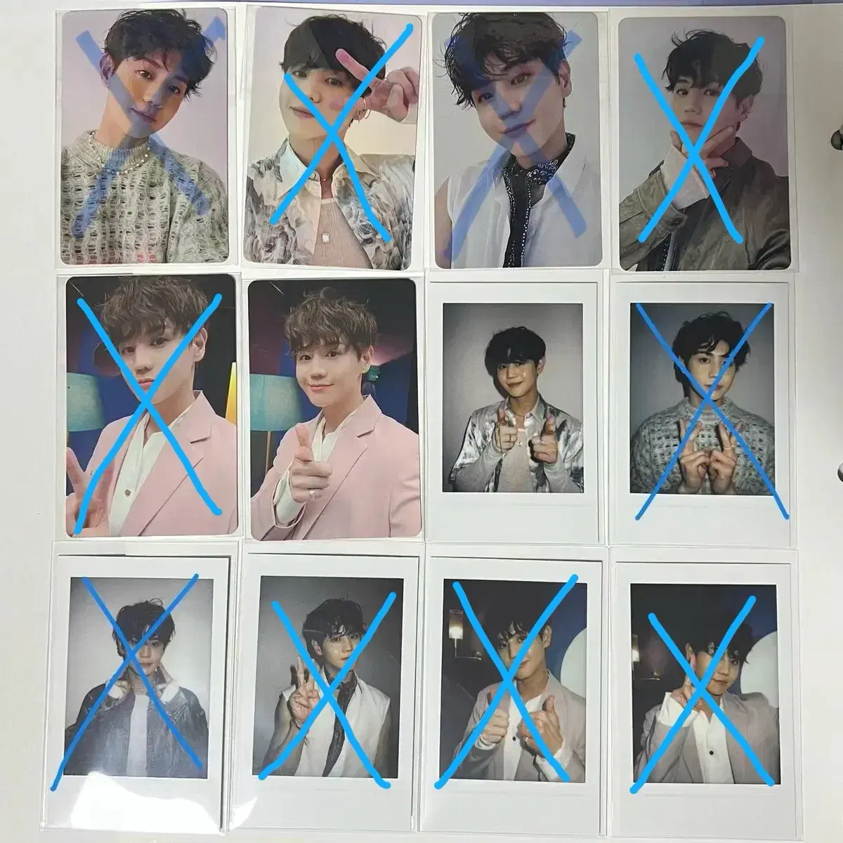 Highlights Double-rowing photo cards Polaroid