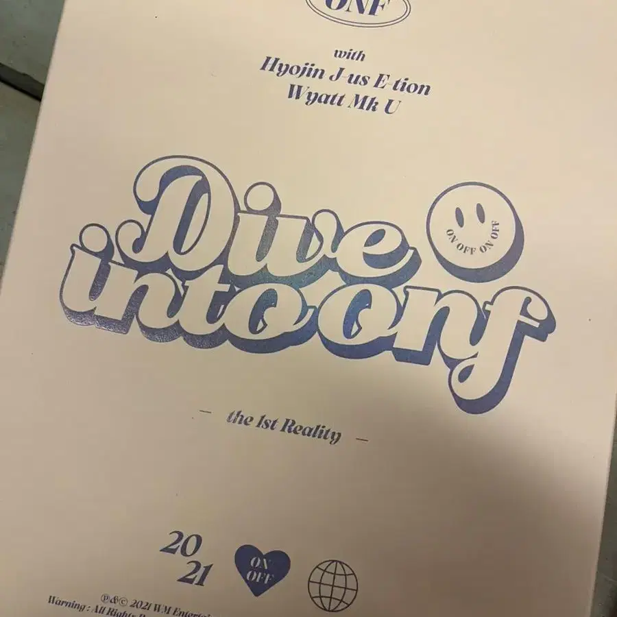 다이브인투온앤오프diveintoonf 2021 DVD(구성품 다 있어요)