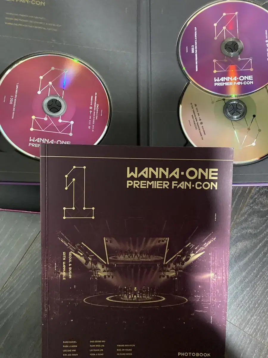 Wanna one exclusive fan con limited album sells