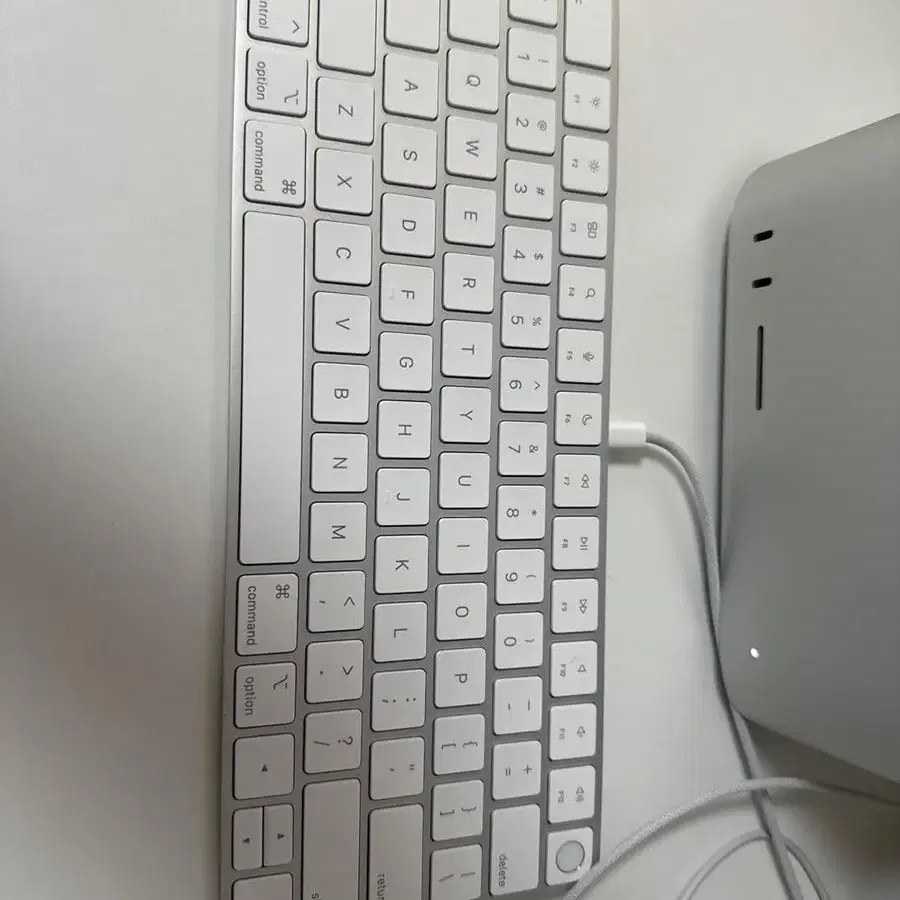 Apple Silicon 장착 Mac용 Magic Keyboard Tou