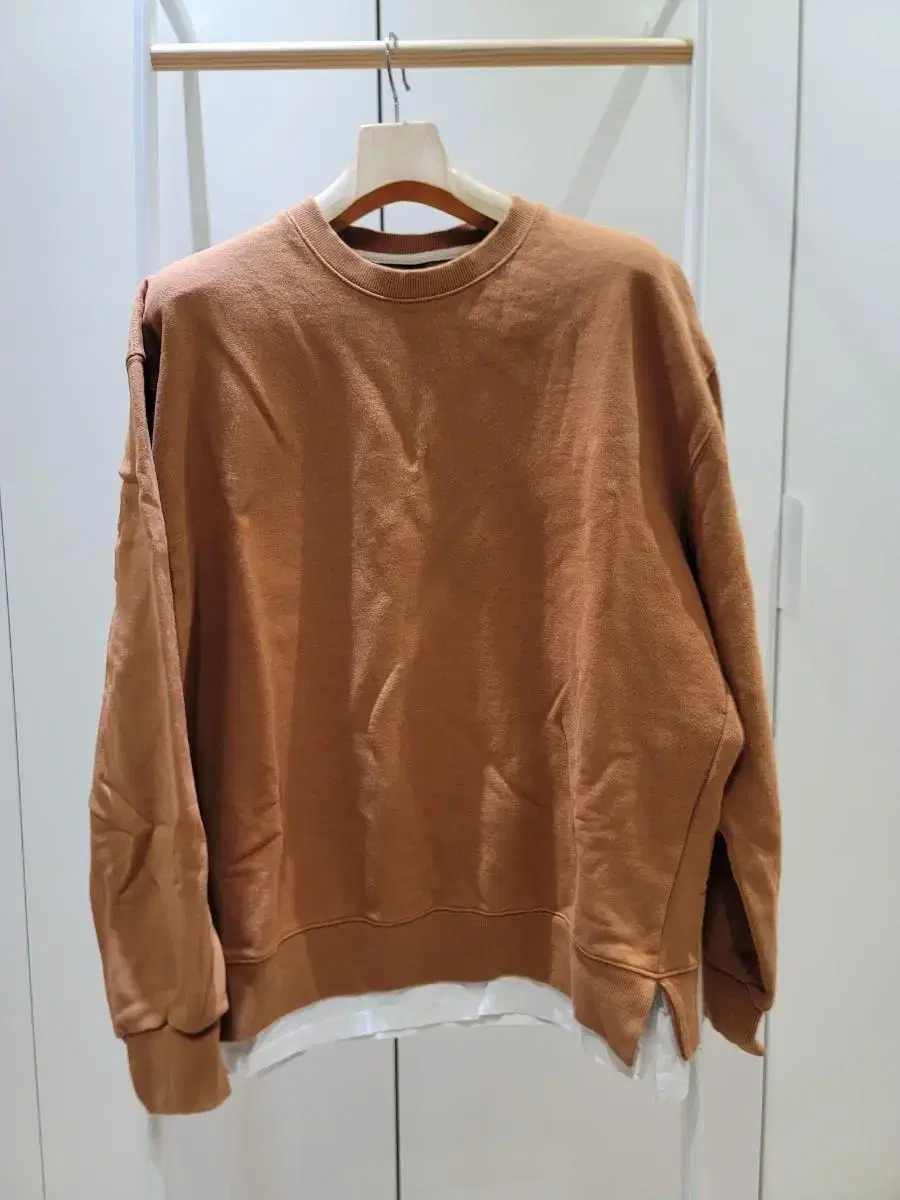 Layered Man-to-Man Camel Color (size 100)