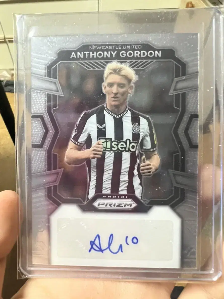 Newcastle's Anthony Gordon sells his 24-season autograph