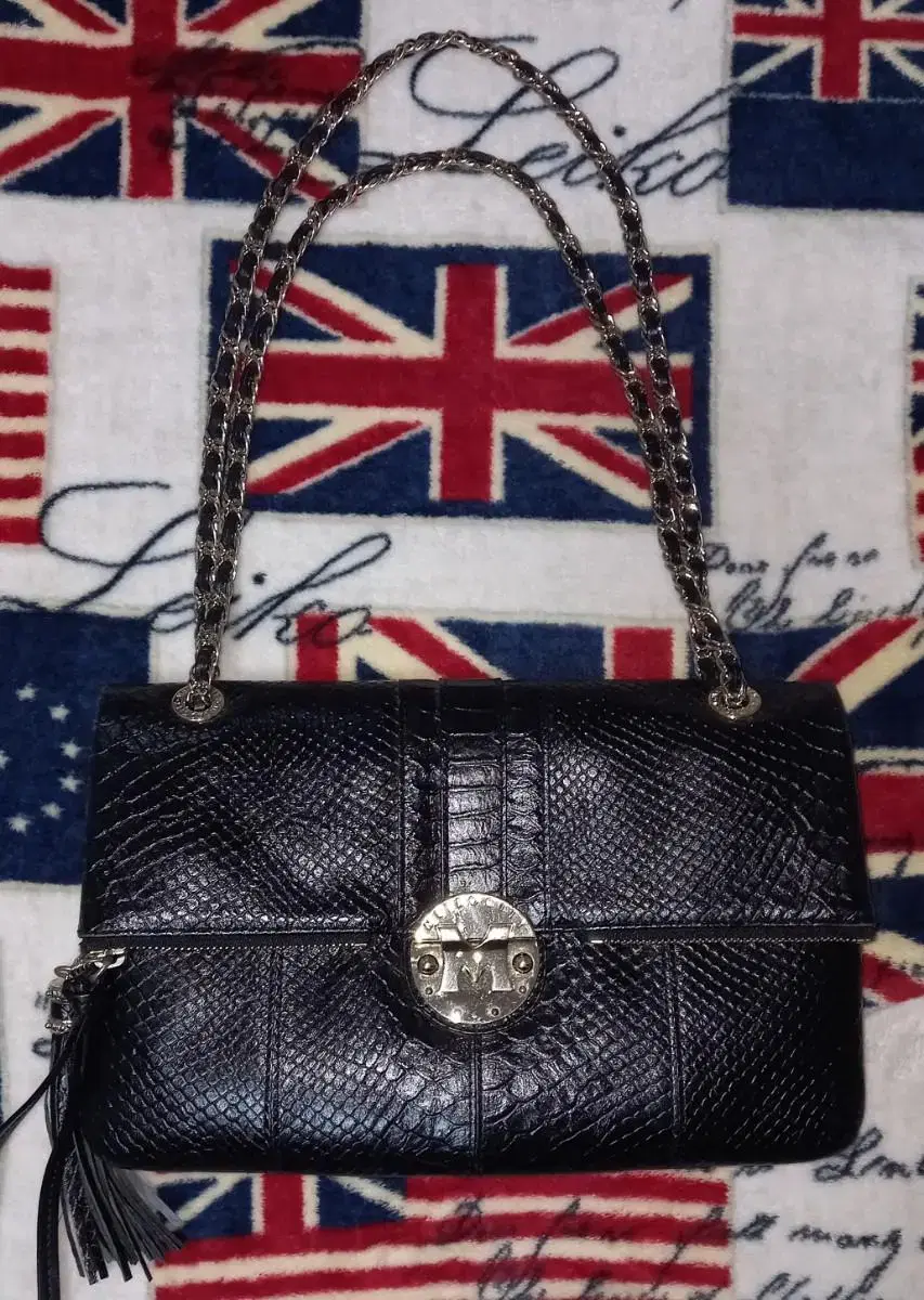 Discount* (Genuine) MetroCity Mini Chain Bag