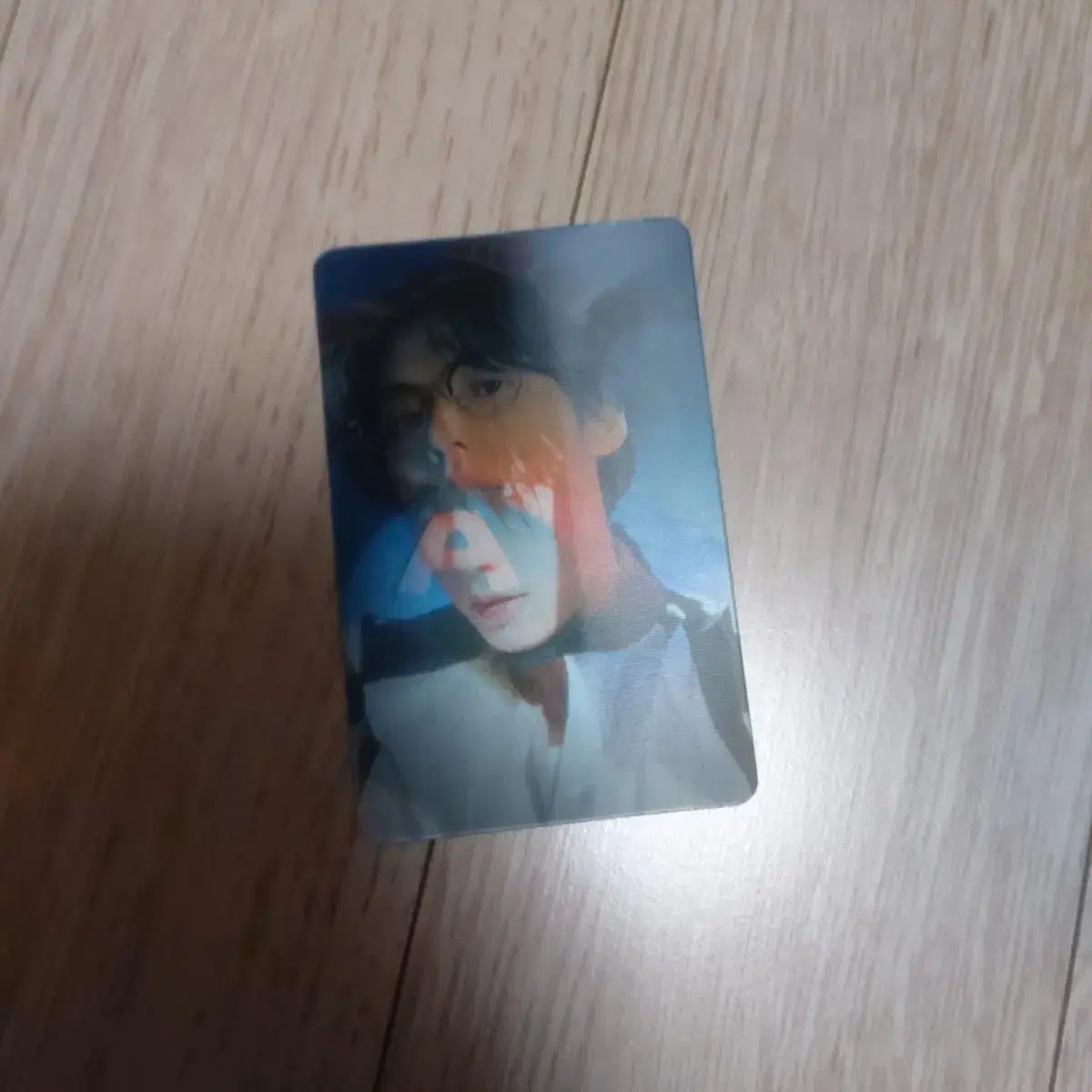 Vitu minhyuk bom lenticular