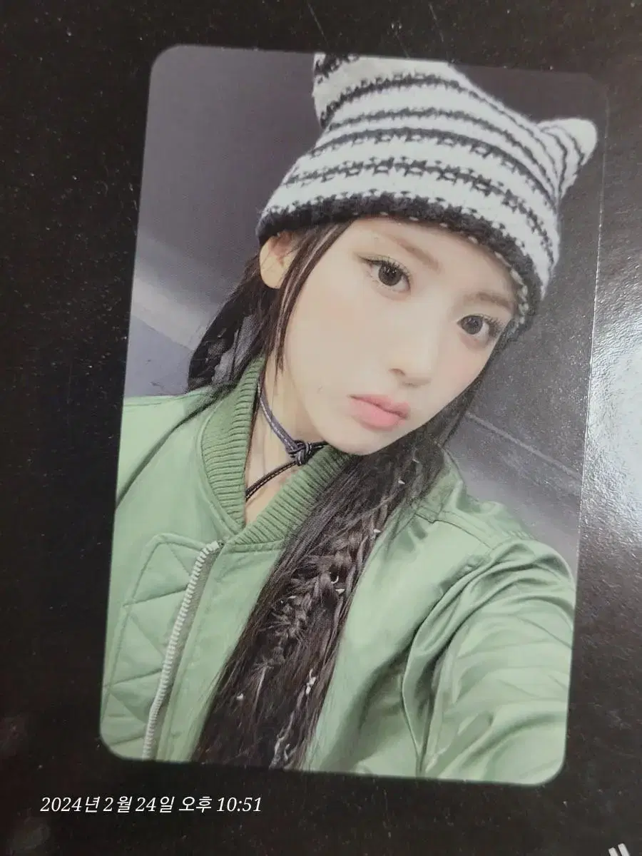 nmixx jiwoo zuu 1... broadcast photocard dash