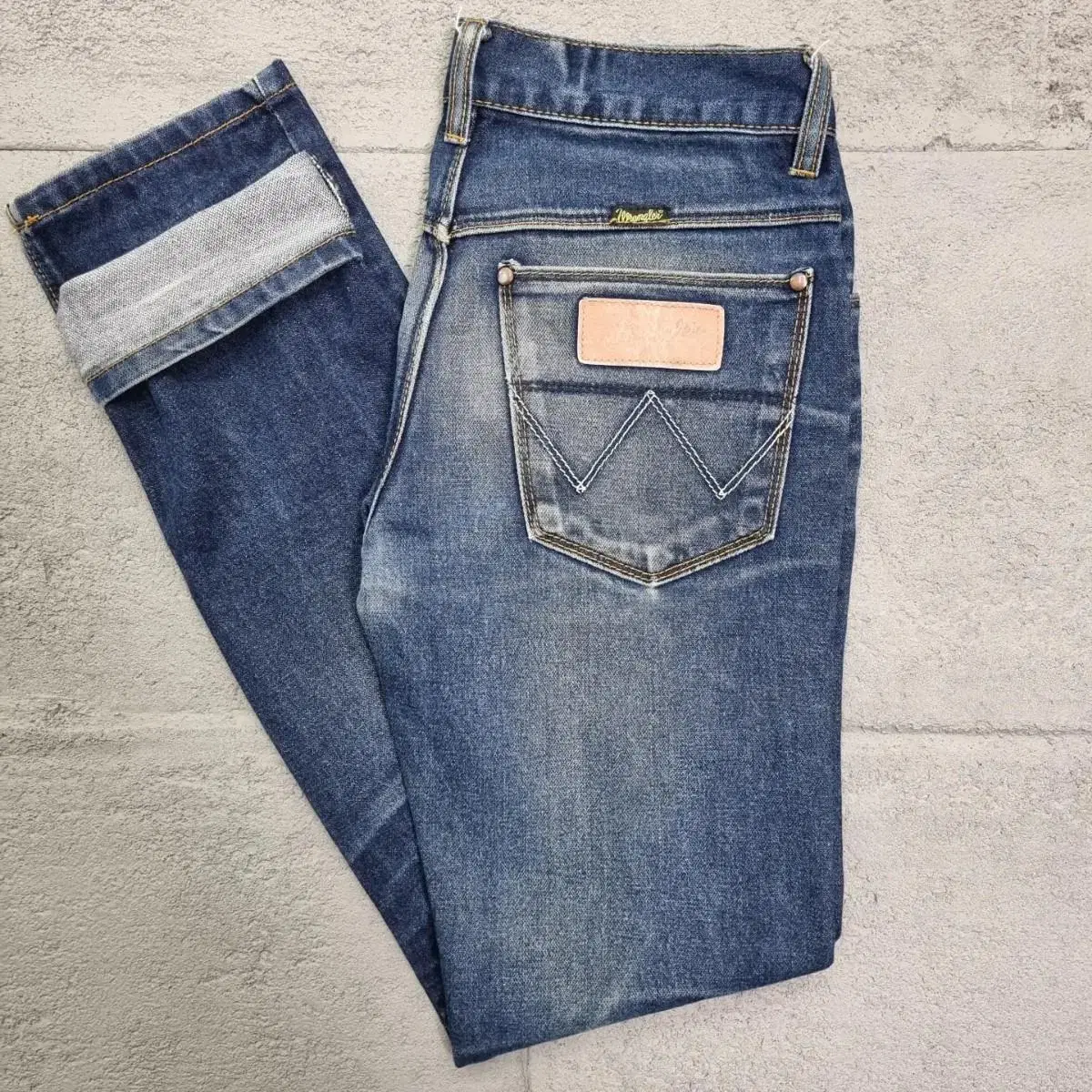 [30] Wrangler Low Waist Denim Pants