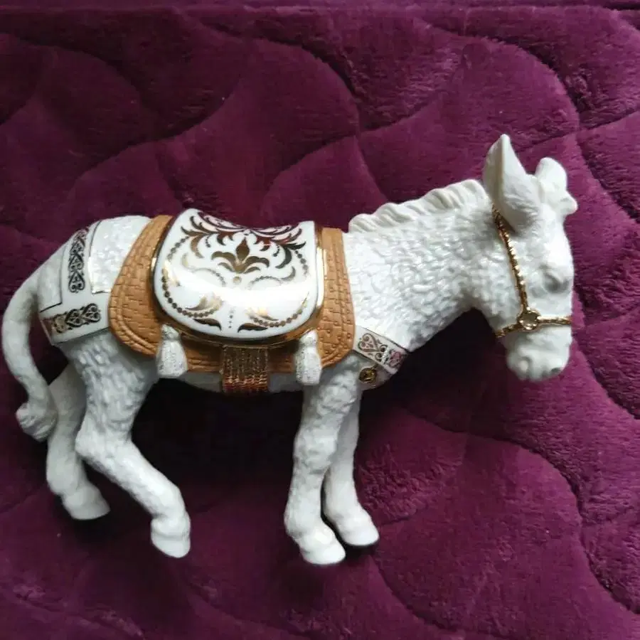 LENOX Donkey