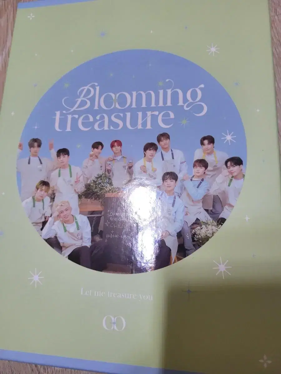 Treasure Blooming photobook wts Welcoming